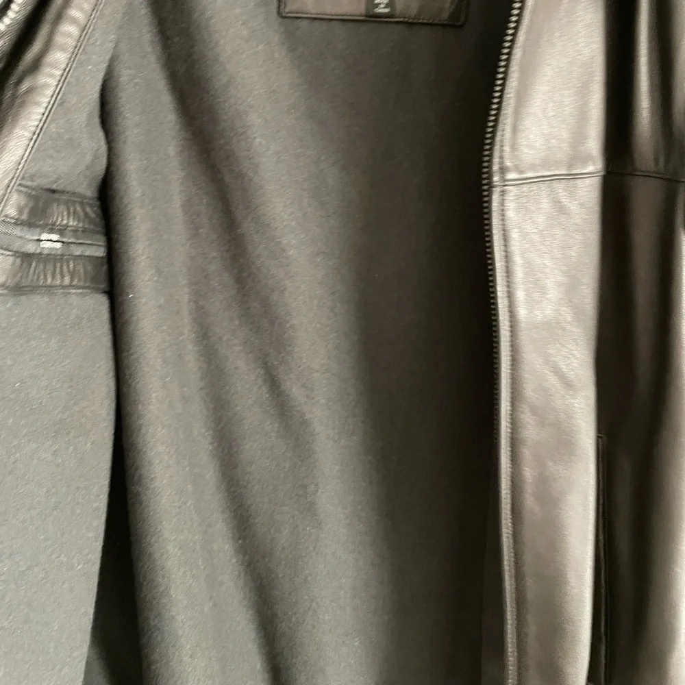 Claiborne Black Leather Jacket - Picture 6 of 7